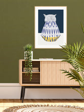 Load image into Gallery viewer, Cat Vase