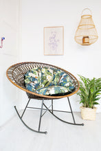 Load image into Gallery viewer, styling