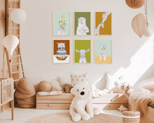 Load image into Gallery viewer, Cat Vase
