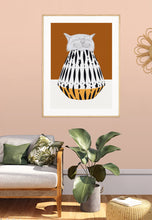 Load image into Gallery viewer, Cat Vase
